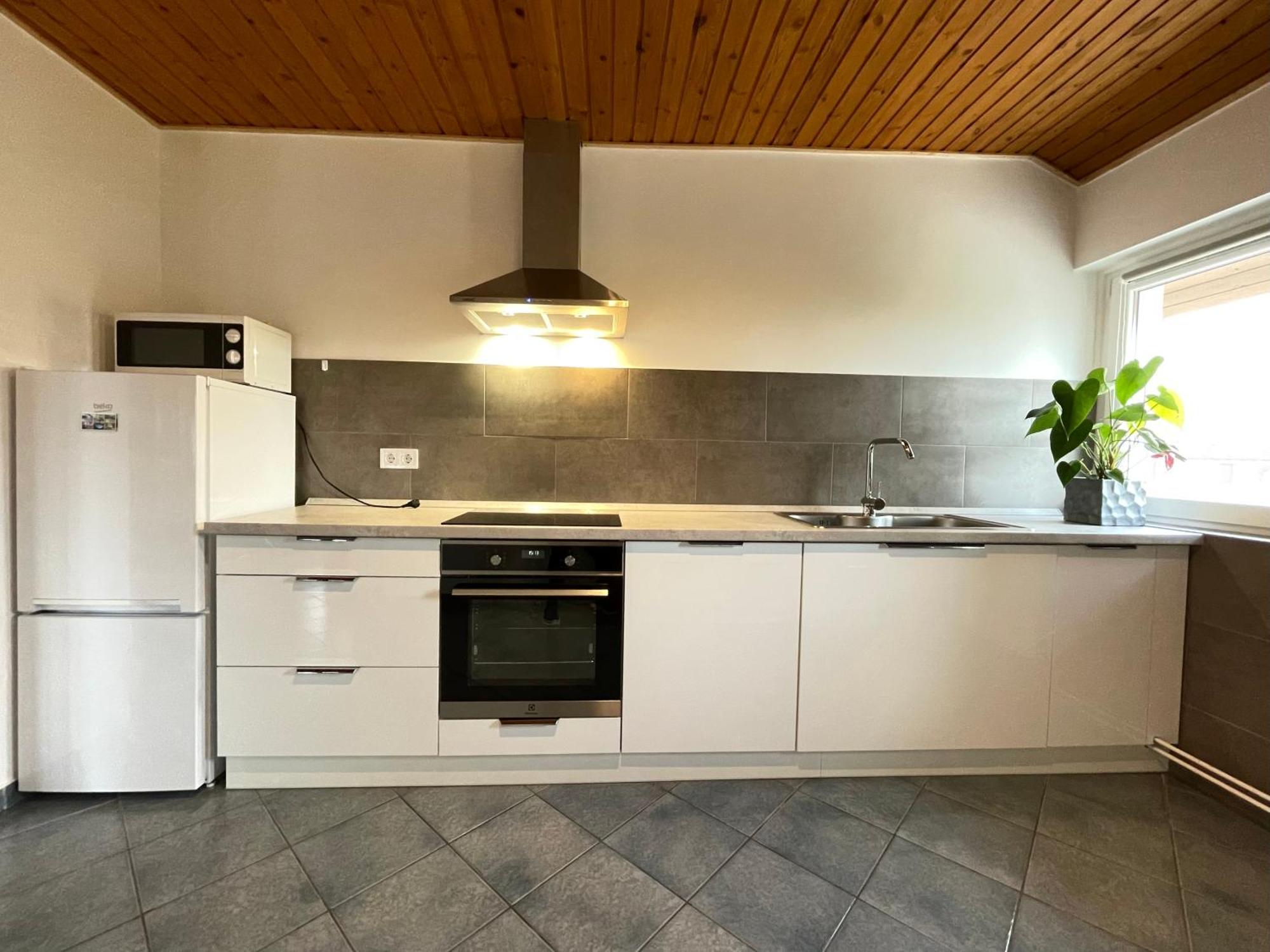 Villa Lili Apartments Balatonkeresztúr エクステリア 写真